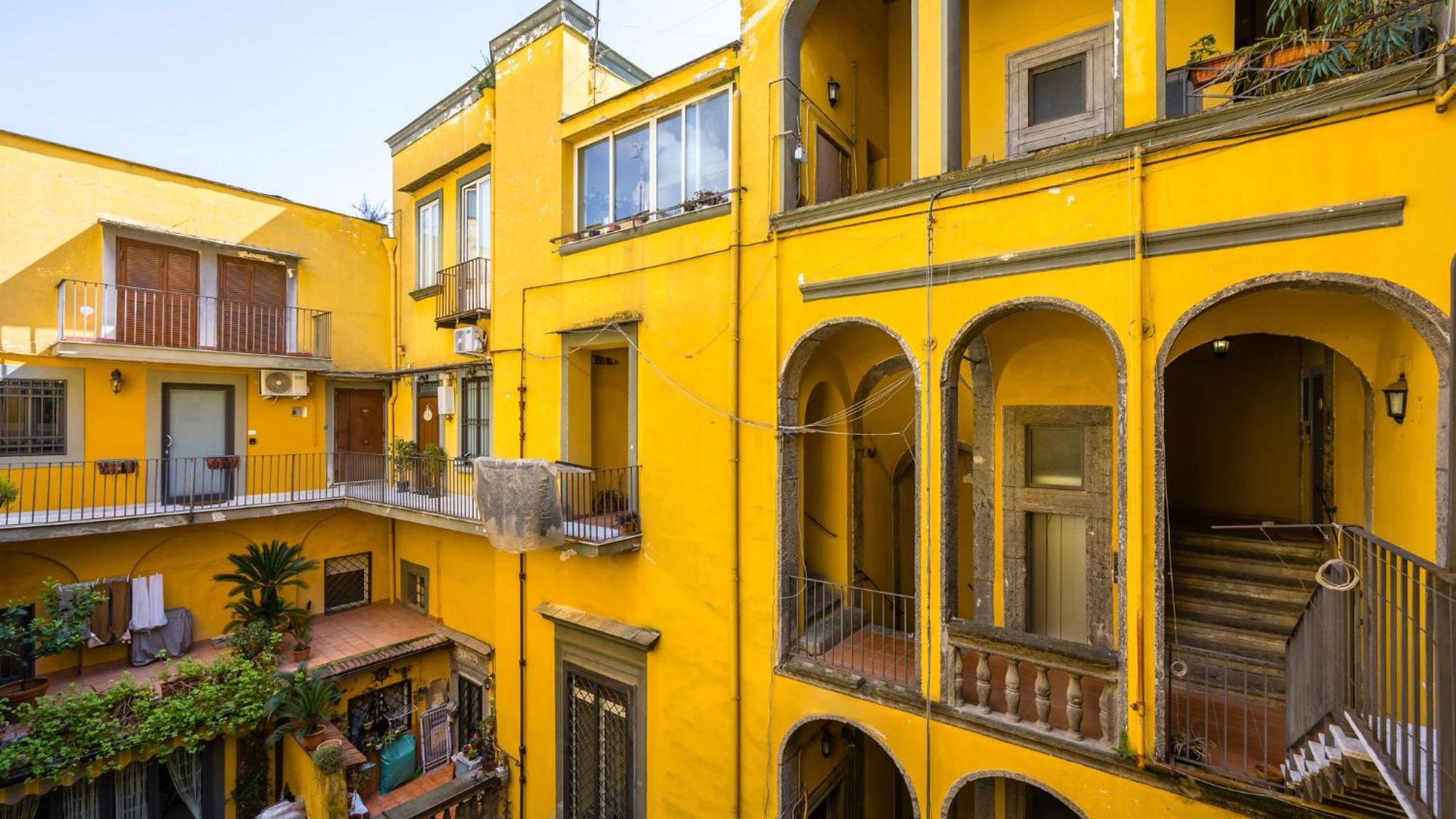 נאפולי Palazzo Mormando - Modern Apartment מראה חיצוני תמונה