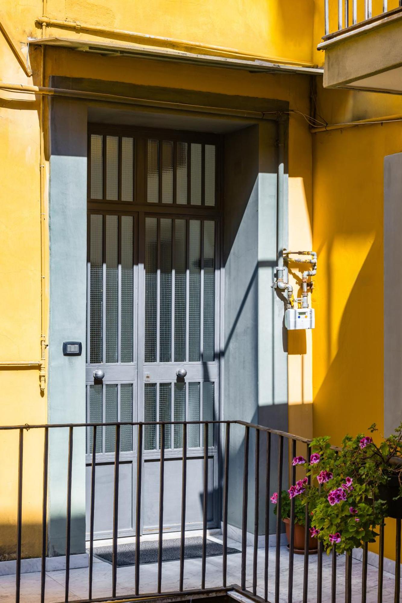 נאפולי Palazzo Mormando - Modern Apartment מראה חיצוני תמונה
