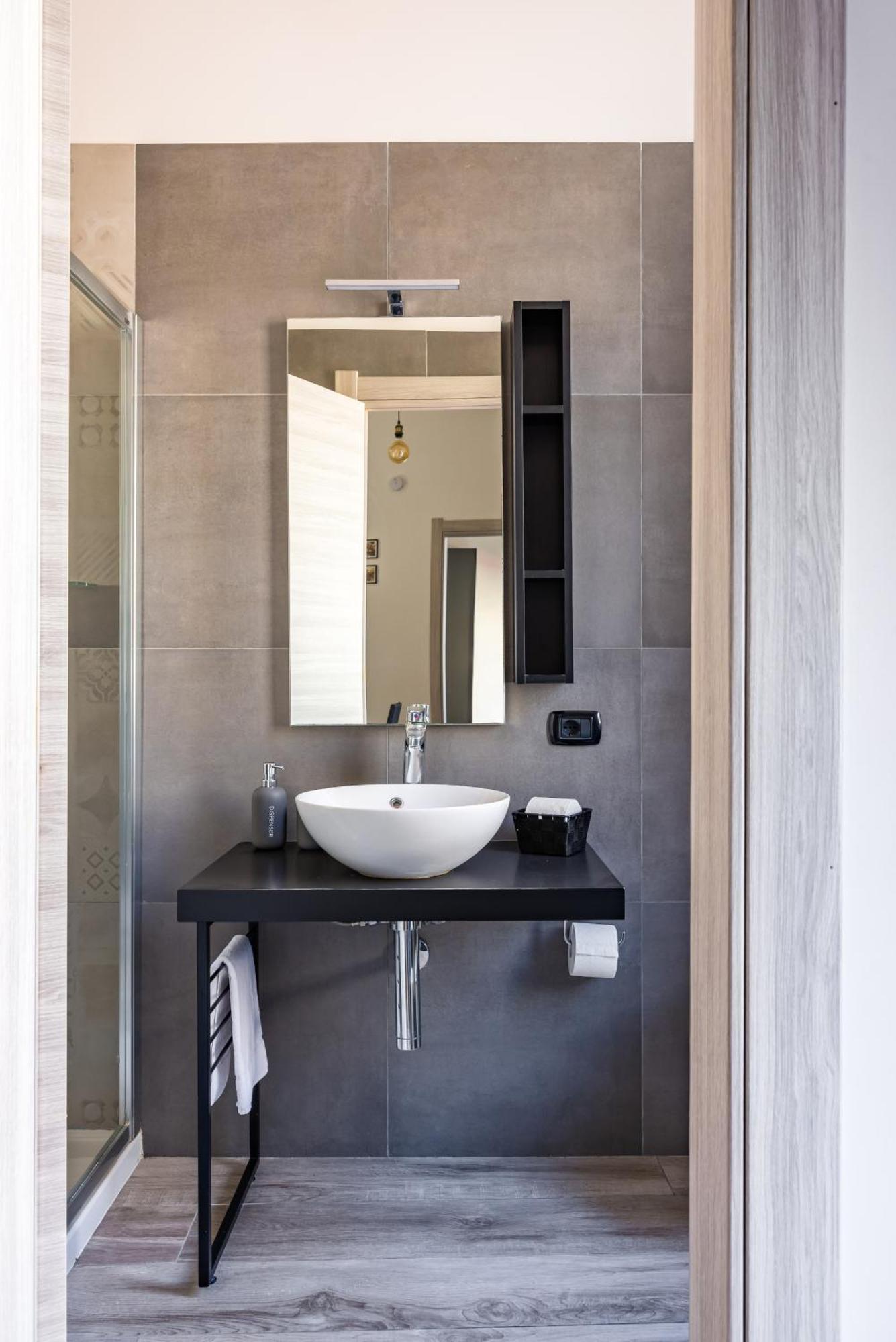 נאפולי Palazzo Mormando - Modern Apartment מראה חיצוני תמונה