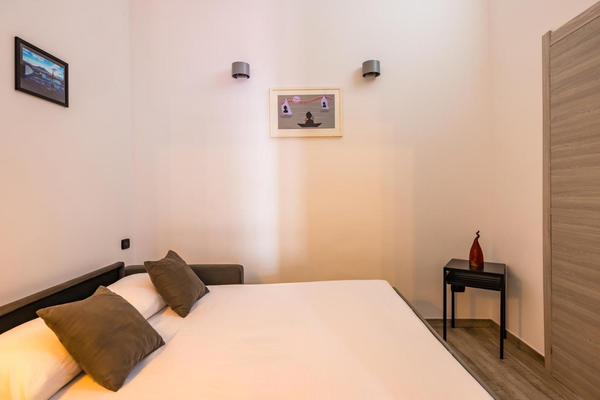 נאפולי Palazzo Mormando - Modern Apartment מראה חיצוני תמונה